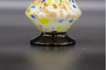 昭和レトロ　戦前　大正　可愛らしいデザインの古いマーブルガラス花瓶2個セット(フリル、色被せ、一輪挿し、花入、花器、硝子、吹きガラス)(R-076458)