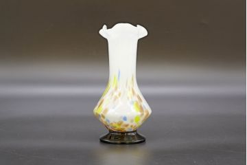 昭和レトロ　戦前　大正　可愛らしいデザインの古いマーブルガラス花瓶2個セット(フリル、色被せ、一輪挿し、花入、花器、硝子、吹きガラス)(R-076462)