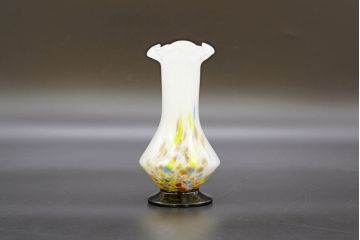 昭和レトロ　戦前　大正　可愛らしいデザインの古いマーブルガラス花瓶2個セット(フリル、色被せ、一輪挿し、花入、花器、硝子、吹きガラス)(R-076462)