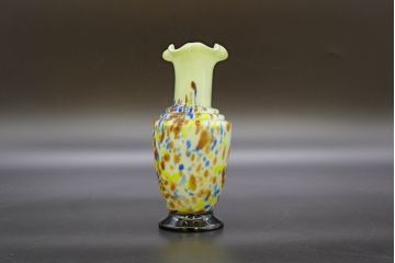 昭和レトロ　戦前　大正　可愛らしいデザインの古いマーブルガラス花瓶2個セット(フリル、色被せ、一輪挿し、花入、花器、硝子、吹きガラス)(R-076463)