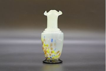 昭和レトロ　戦前　大正　可愛らしいデザインの古いマーブルガラス花瓶2個セット(フリル、色被せ、一輪挿し、花入、花器、硝子、吹きガラス)(R-076466)