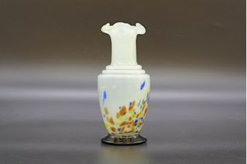 昭和レトロ　戦前　大正　可愛らしいデザインの古いマーブルガラス花瓶2個セット(フリル、色被せ、一輪挿し、花入、花器、硝子、吹きガラス)(R-076466)
