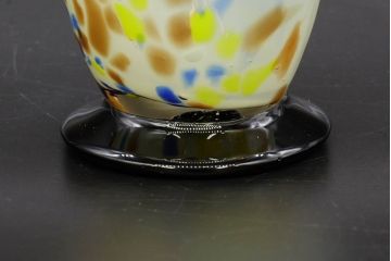 昭和レトロ　戦前　大正　可愛らしいデザインの古いマーブルガラス花瓶2個セット(フリル、色被せ、一輪挿し、花入、花器、硝子、吹きガラス)(R-076466)