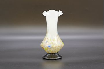 昭和レトロ　戦前　大正　可愛らしいデザインの古いマーブルガラス花瓶2個セット(フリル、色被せ、一輪挿し、花入、花器、硝子、吹きガラス)(R-076466)