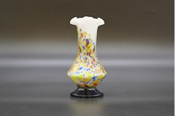 昭和レトロ　戦前　大正　可愛らしいデザインの古いマーブルガラス花瓶2個セット(フリル、色被せ、一輪挿し、花入、花器、硝子、吹きガラス)(R-076467)