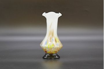 昭和レトロ　戦前　大正　可愛らしいデザインの古いマーブルガラス花瓶2個セット(フリル、色被せ、一輪挿し、花入、花器、硝子、吹きガラス)(R-076470)