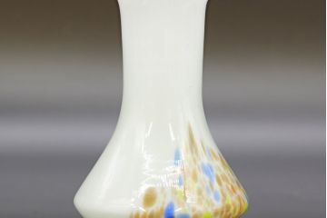昭和レトロ　戦前　大正　可愛らしいデザインの古いマーブルガラス花瓶2個セット(フリル、色被せ、一輪挿し、花入、花器、硝子、吹きガラス)(R-076471)