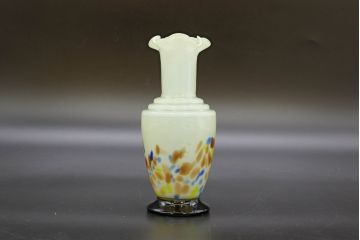昭和レトロ　戦前　大正　可愛らしいデザインの古いマーブルガラス花瓶2個セット(フリル、色被せ、一輪挿し、花入、花器、硝子、吹きガラス)(R-076472)
