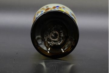 昭和レトロ　戦前　大正　可愛らしいデザインの古いマーブルガラス花瓶2個セット(フリル、色被せ、一輪挿し、花入、花器、硝子、吹きガラス)(R-076472)