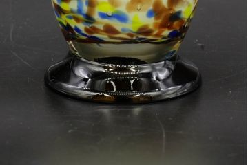 昭和レトロ　戦前　大正　可愛らしいデザインの古いマーブルガラス花瓶2個セット(フリル、色被せ、一輪挿し、花入、花器、硝子、吹きガラス)(R-076476)