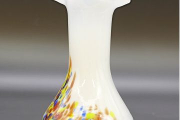 昭和レトロ　戦前　大正　可愛らしいデザインの古いマーブルガラス花瓶2個セット(フリル、色被せ、一輪挿し、花入、花器、硝子、吹きガラス)(R-076476)