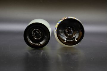 昭和レトロ　戦前　大正　可愛らしいデザインの古いマーブルガラス花瓶2個セット(フリル、色被せ、一輪挿し、花入、花器、硝子、吹きガラス)(R-076476)