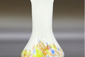 昭和レトロ　戦前　大正　可愛らしいデザインの古いマーブルガラス花瓶2個セット(フリル、色被せ、一輪挿し、花入、花器、硝子、吹きガラス)(R-076478)