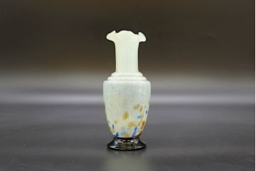 昭和レトロ　戦前　大正　可愛らしいデザインの古いマーブルガラス花瓶2個セット(フリル、色被せ、一輪挿し、花入、花器、硝子、吹きガラス)(R-076479)