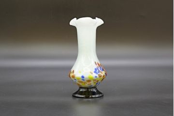 昭和レトロ　戦前　大正　可愛らしいデザインの古いマーブルガラス花瓶2個セット(フリル、色被せ、一輪挿し、花入、花器、硝子、吹きガラス)(R-076479)