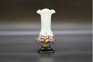 昭和レトロ　戦前　大正　可愛らしいデザインの古いマーブルガラス花瓶2個セット(フリル、色被せ、一輪挿し、花入、花器、硝子、吹きガラス)(R-076479)