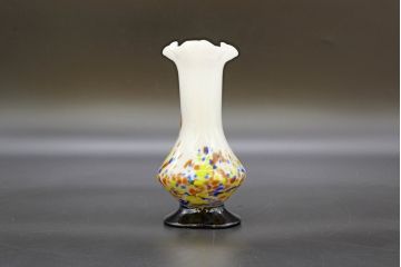 昭和レトロ　戦前　大正　可愛らしいデザインの古いマーブルガラス花瓶2個セット(フリル、色被せ、一輪挿し、花入、花器、硝子、吹きガラス)(R-076481)