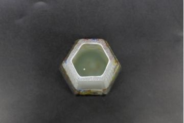 昭和レトロ　戦前　大正　置くだけでお部屋のアクセントになる古いマーブルガラス花瓶2個セット(六角、一輪挿し、花入、花器、硝子)(R-076483)