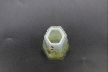 昭和レトロ　戦前　大正　置くだけでお部屋のアクセントになる古いマーブルガラス花瓶2個セット(六角、一輪挿し、花入、花器、硝子)(R-076483)