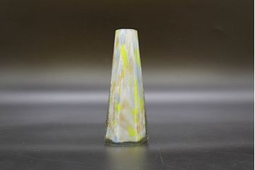 昭和レトロ　戦前　大正　置くだけでお部屋のアクセントになる古いマーブルガラス花瓶2個セット(六角、一輪挿し、花入、花器、硝子)(R-076486)