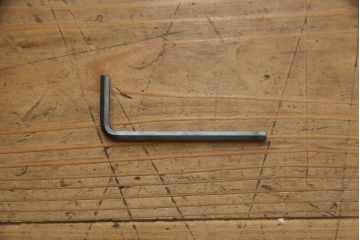 中古　美品　高級品　国産　職人手作り　総欅(ケヤキ)材　漆塗り　上質な和の空間を演出する二段重ね水屋箪笥(食器棚、茶箪笥、キャビネット、収納棚、戸棚、店舗什器)(定価約120万円)(R-076489)