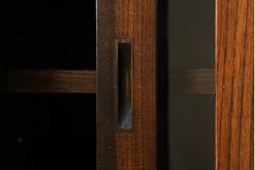 中古　美品　高級品　国産　職人手作り　総欅(ケヤキ)材　漆塗り　上質な和の空間を演出する水屋箪笥サイドボード(サイドキャビネット、収納棚、戸棚、食器棚)(R-076490)
