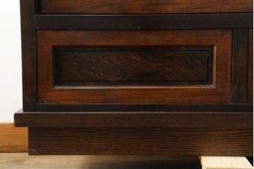 中古　美品　高級品　国産　職人手作り　総欅(ケヤキ)材　漆塗り　上質な和の空間を演出する水屋箪笥サイドボード(サイドキャビネット、収納棚、戸棚、食器棚、茶箪笥)(R-076491)