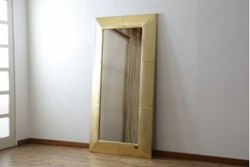 中古　FENDI CASA(フェンディ カーサ)　本革(レザー)　クロコ型押し　シンプルでスタイリッシュな佇まいが魅力的な特大姿見(全身鏡、full length、ミラー、カガミ、エンボス加工)(R-076493)