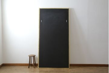 中古　FENDI CASA(フェンディ カーサ)　本革(レザー)　クロコ型押し　シンプルでスタイリッシュな佇まいが魅力的な特大姿見(全身鏡、full length、ミラー、カガミ、エンボス加工)(R-076493)