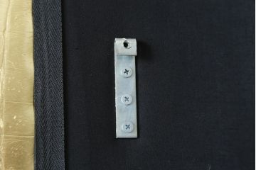 中古　FENDI CASA(フェンディ カーサ)　本革(レザー)　クロコ型押し　シンプルでスタイリッシュな佇まいが魅力的な特大姿見(全身鏡、full length、ミラー、カガミ、エンボス加工)(R-076493)