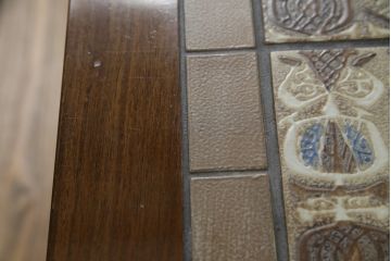 デンマークビンテージ　ROYAL COPENHAGEN(ロイヤルコペンハーゲン)×HASLEV(ハスレヴ)　BACA(バッカ)シリーズ　チーク材　タイルトップがお洒落なローテーブル(センターテーブル、コーヒーテーブル、リビングテーブル、ヴィンテージ、北欧)(R-076495)
