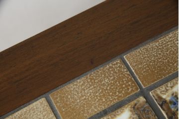 デンマークビンテージ　ROYAL COPENHAGEN(ロイヤルコペンハーゲン)×HASLEV(ハスレヴ)　BACA(バッカ)シリーズ　チーク材　タイルトップがお洒落なローテーブル(センターテーブル、コーヒーテーブル、リビングテーブル、ヴィンテージ、北欧)(R-076495)