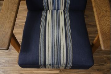 デンマークビンテージ　GETAMA(ゲタマ)　Hans J Wegner(ハンス・J・ウェグナー)　GE290A　くつろぎの空間を演出するアームチェアとオットマンのセット(椅子、イス、1P、一人掛けソファ、1人掛けソファ、フットスツール、ヴィンテージ、北欧)(R-076497)