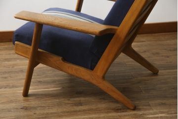 デンマークビンテージ　GETAMA(ゲタマ)　Hans J Wegner(ハンス・J・ウェグナー)　GE290A　くつろぎの空間を演出するアームチェアとオットマンのセット(椅子、イス、1P、一人掛けソファ、1人掛けソファ、フットスツール、ヴィンテージ、北欧)(R-076497)