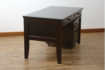中古　希少な絶版品!　北海道民芸家具　落ち着いたシックな色合いが魅力のデスクとサイドチェストのセット(平机、ワークデスク、作業台、引き出し、ワゴン、在宅用、在宅ワーク用)(R-076498)