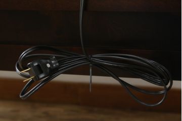 中古　希少な絶版品!　北海道民芸家具　落ち着いたシックな色合いが魅力のデスクとサイドチェストのセット(平机、ワークデスク、作業台、引き出し、ワゴン、在宅用、在宅ワーク用)(R-076498)