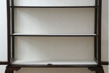 イギリスアンティーク　マホガニー材　シックな佇まいが魅力的なキャビネット(ガラスケース、ショーケース、キュリオケース、飾り棚、収納棚、戸棚、店舗什器、英国)(R-076500)