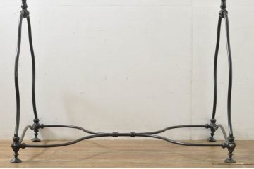フランスビンテージ　緩やかなカーブを描く脚がお洒落な真鍮(しんちゅう)とアイアンのハンガーラック(ポールハンガー、洋服掛け、コート掛け、店舗什器、ヴィンテージ)(R-076523)