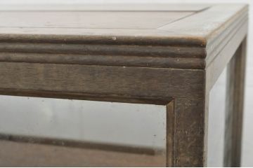 和製アンティーク　楢(ナラ)材　ノスタルジックな雰囲気漂う引き出し3杯付きガラスケース(Gケース、ショーケース、ディスプレイケース、コレクションケース、飾り棚、陳列棚、店舗什器)(R-076527)