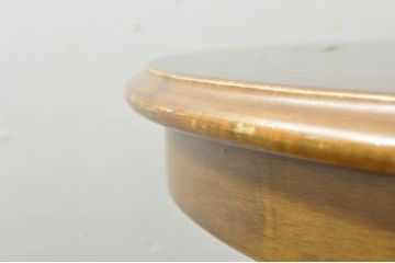 中古　スペイン製　バロッサバレンティ(VARO,S.A. VALENTI)　重厚でクラシカルな佇まいが目を惹くオーバルダイニングテーブル(オーバルテーブル、食卓、4人掛け、6人掛け)(定価約150万円)(R-076528)