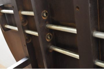イギリスビンテージ　ERCOL(アーコール)　ニレ材　シンプルなデザインと機能性の良さが魅力的なバタフライダイニングテーブル(バタフライテーブル、ドロップリーフテーブル、エクステンションテーブル、ラウンドテーブル、丸テーブル、2人掛け、4人掛け、ヴィンテージ、英国、北欧)(R-076529)
