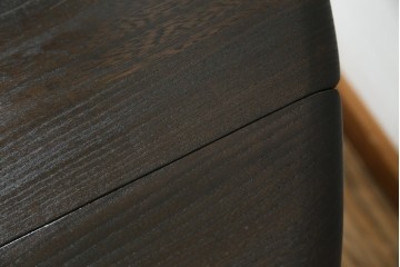 イギリスヴィンテージ　ERCOL(アーコール)　ニレ材　シンプルなデザインと機能性の良さが魅力的なバタフライダイニングテーブル　(R-076529)