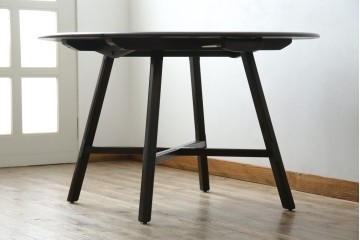 イギリスヴィンテージ　ERCOL(アーコール)　ニレ材　シンプルなデザインと機能性の良さが魅力的なバタフライダイニングテーブル　(R-076529)