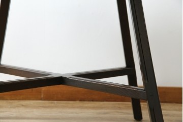 イギリスヴィンテージ　ERCOL(アーコール)　ニレ材　シンプルなデザインと機能性の良さが魅力的なバタフライダイニングテーブル　(R-076529)