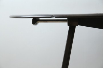 イギリスヴィンテージ　ERCOL(アーコール)　ニレ材　シンプルなデザインと機能性の良さが魅力的なバタフライダイニングテーブル　(R-076529)