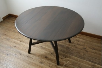 イギリスヴィンテージ　ERCOL(アーコール)　ニレ材　シンプルなデザインと機能性の良さが魅力的なバタフライダイニングテーブル　(R-076529)