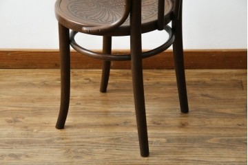 アンティーク家具　ポーランド　MUNDUS and J&J Kohn Ltd(ムンダス&ヤコブ・ヨゼフコーン社)　しなやかなループを描く曲げ木のデザインが美しいベントウッドチェア　(R-076531)