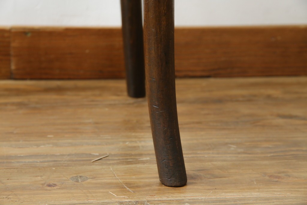 アンティーク家具　ポーランド　MUNDUS and J&J Kohn Ltd(ムンダス&ヤコブ・ヨゼフコーン社)　しなやかなループを描く曲げ木のデザインが美しいベントウッドチェア　(R-076531)