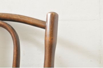 アンティーク家具　ポーランド　MUNDUS and J&J Kohn Ltd(ムンダス&ヤコブ・ヨゼフコーン社)　しなやかなループを描く曲げ木のデザインが美しいベントウッドチェア(ダイニングチェア、板座チェア、椅子、イス)(R-076531)