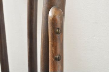 アンティーク家具　ポーランド　MUNDUS and J&J Kohn Ltd(ムンダス&ヤコブ・ヨゼフコーン社)　しなやかなループを描く曲げ木のデザインが美しいベントウッドチェア(ダイニングチェア、板座チェア、椅子、イス)(R-076531)
